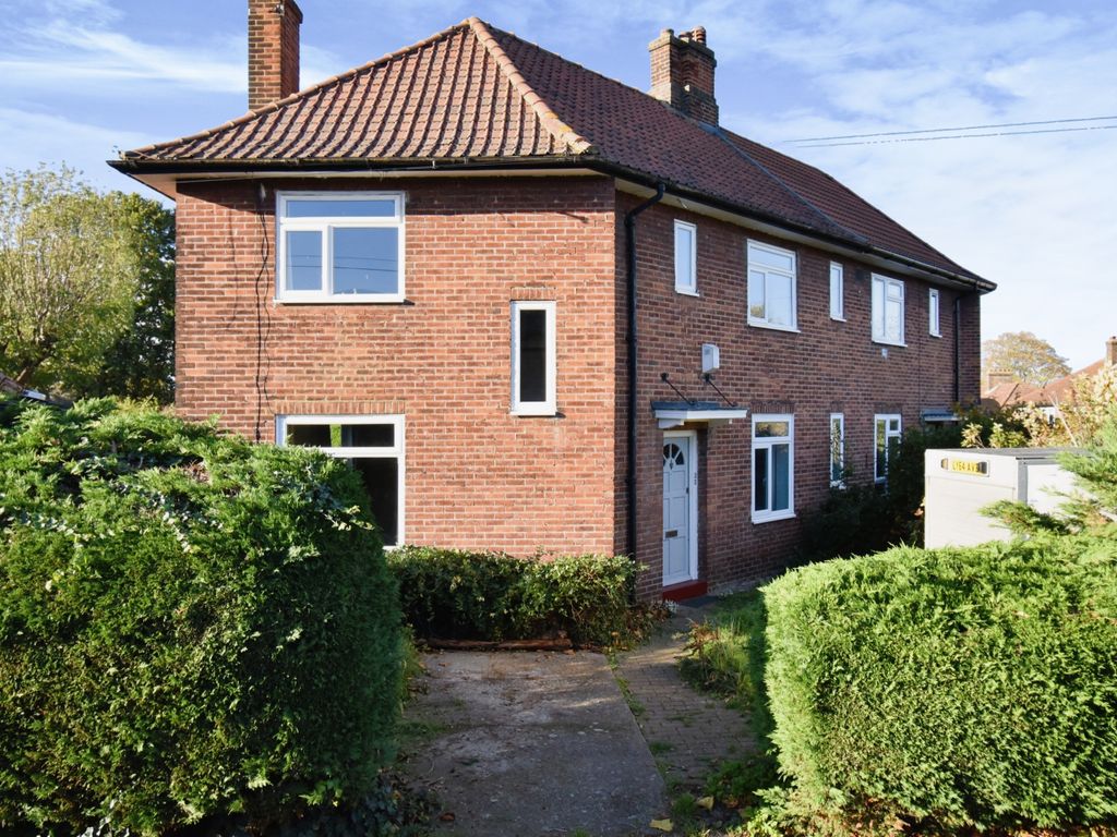 3 bed semidetached house for sale in Elfrida Crescent, London SE6, £