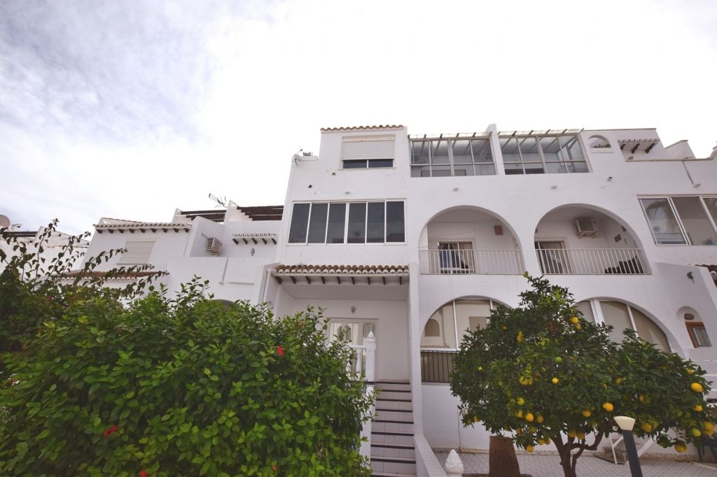 2 bed apartment for sale in Valencia, Spain, £65,599 Zoopla