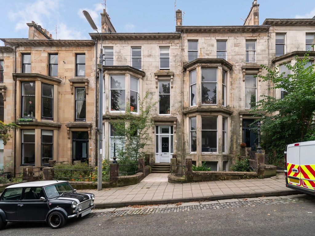 1 bed flat for sale in Huntly Gardens, Dowanhill, Glasgow G12, £135,000