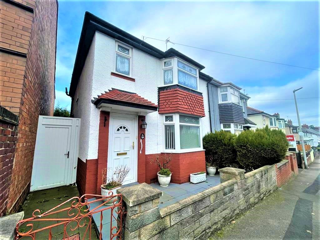 2 bed semidetached house to rent in Vicarage Road, Wednesbury WS10