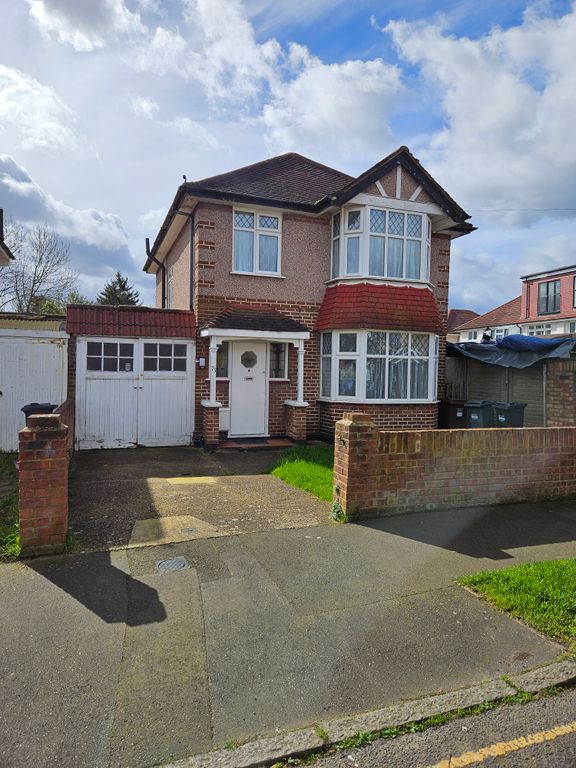 3 bed detached house for sale in Park Road, Hounslow TW3, £635,000 Zoopla