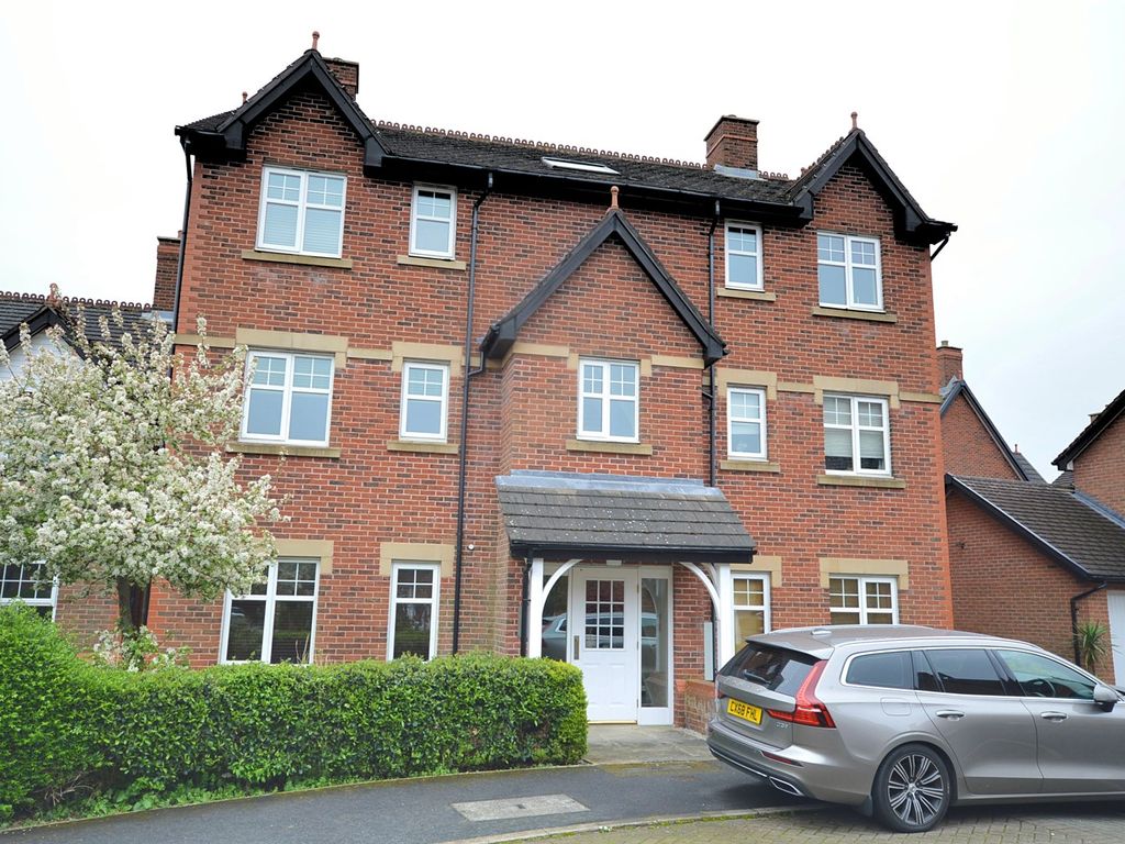 1 bed flat for sale in Wellcroft Gardens, Lymm WA13, £130,000 Zoopla