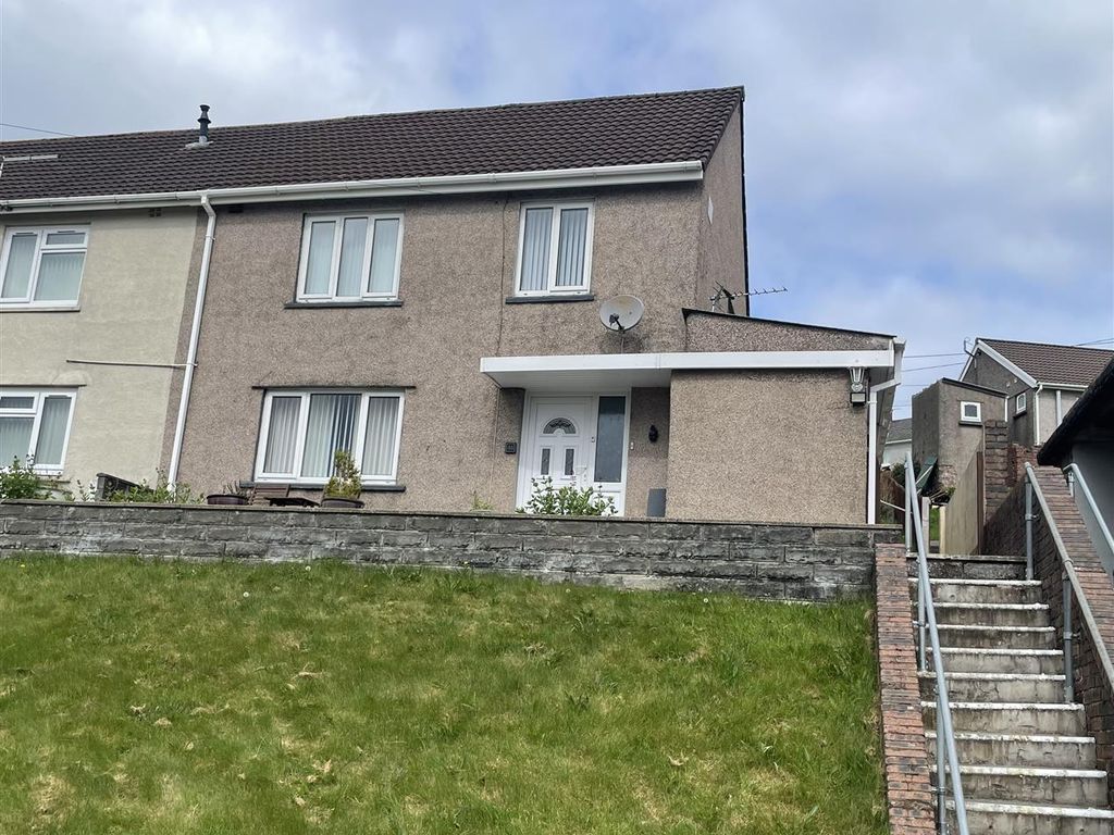 3 bed semidetached house for sale in Heol Llethryd, Pontyberem