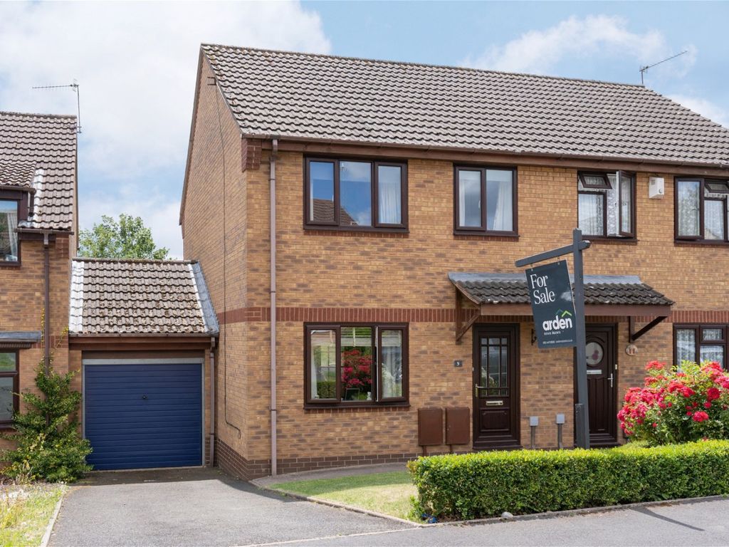 3 bed semidetached house for sale in Glebe Road, Alvechurch B48, £