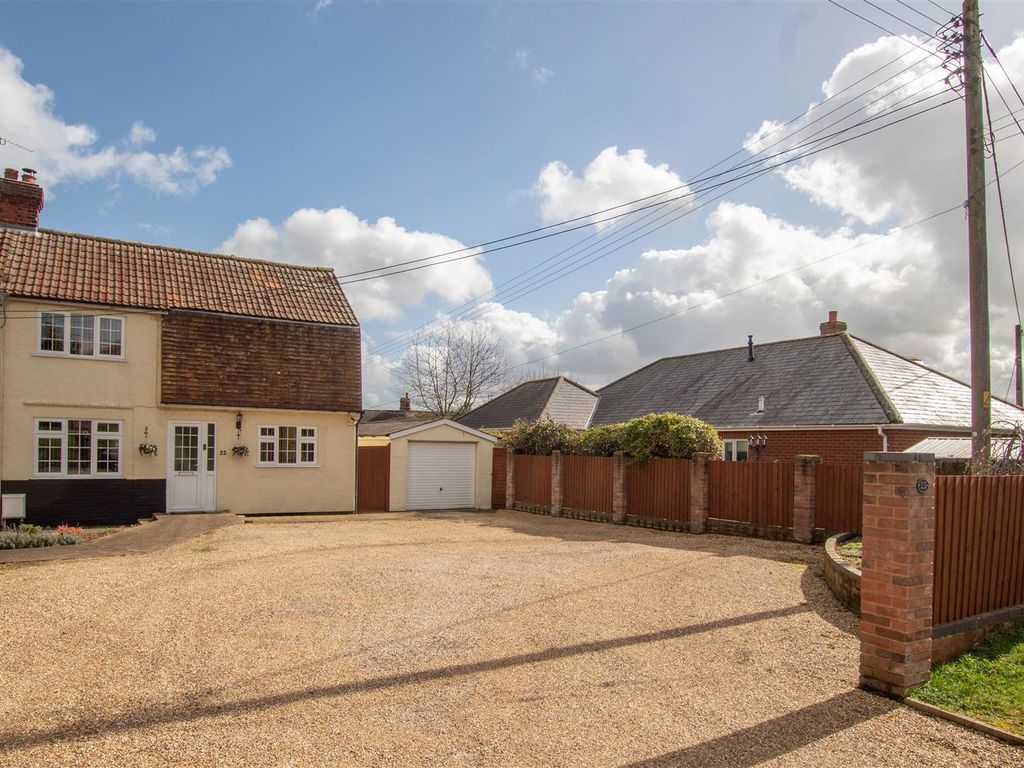 3 bed property for sale in Haverhill Road, Kedington, Haverhill CB9