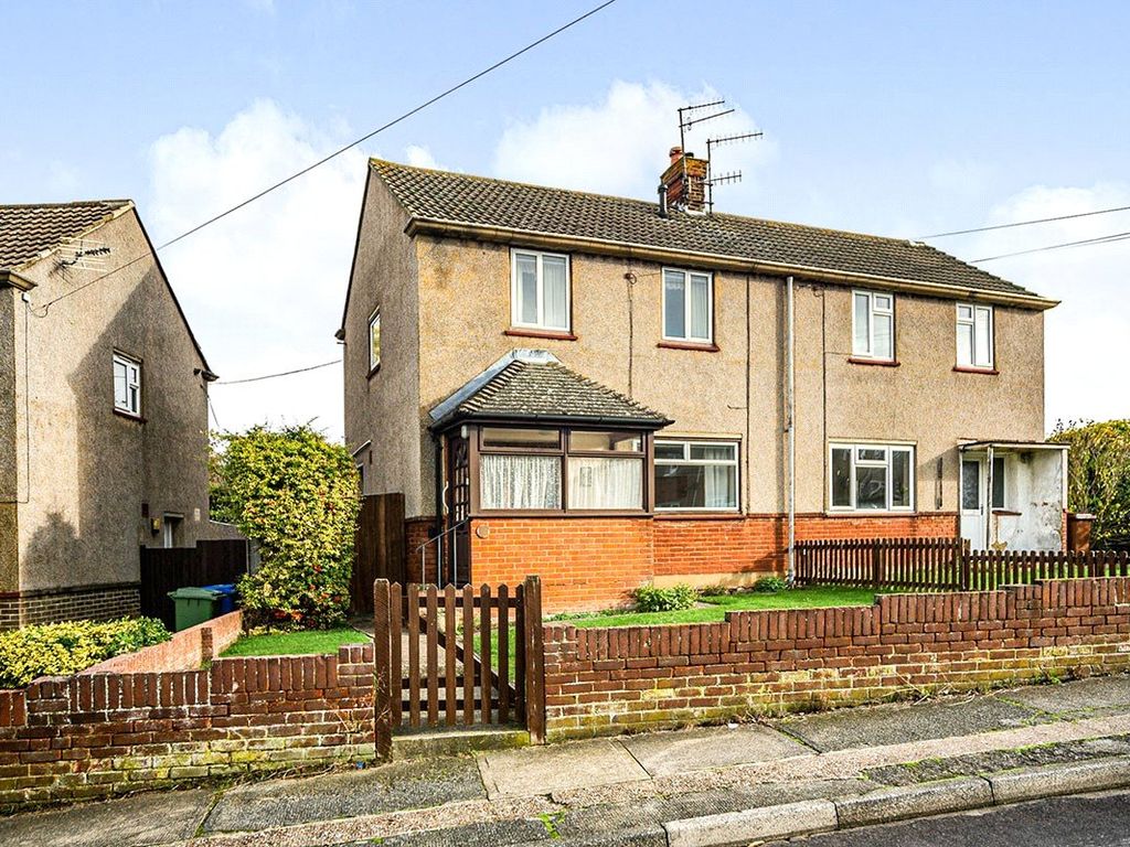 2 bed semidetached house for sale in Lion Field, Faversham, Kent ME13