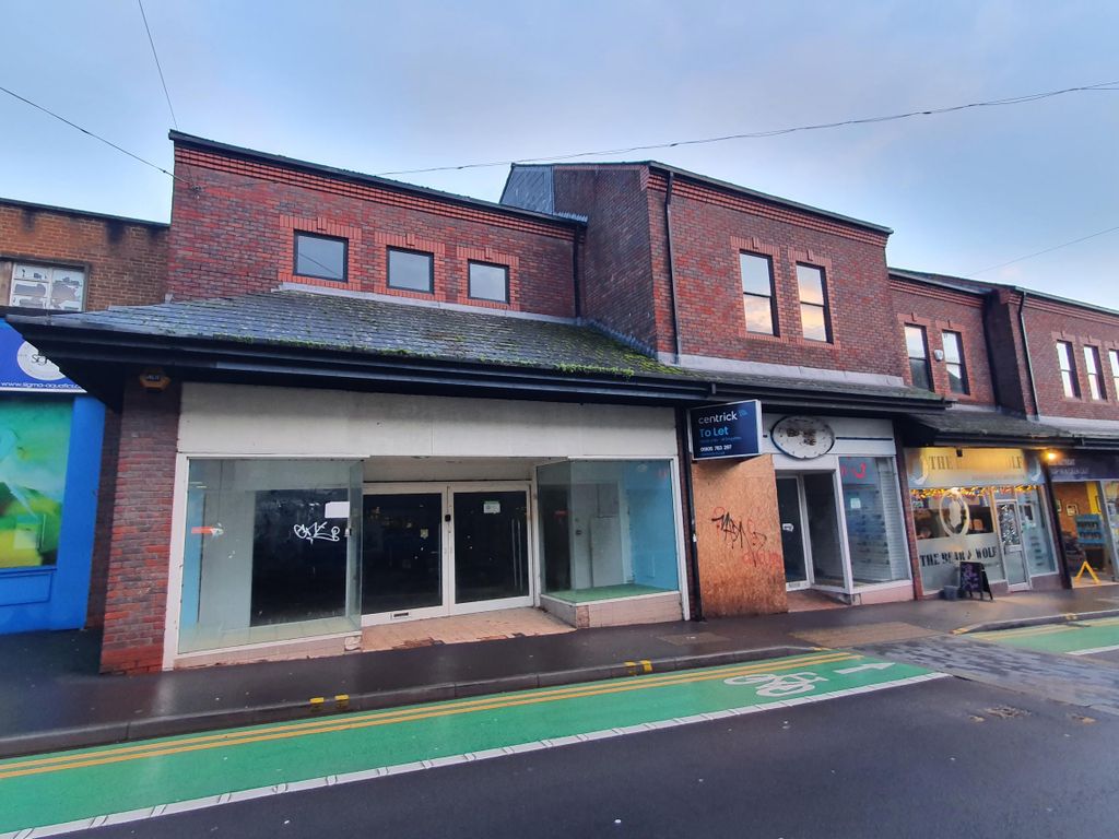 Retail premises to let in Units 1 & 2, 1117 Worcester Street