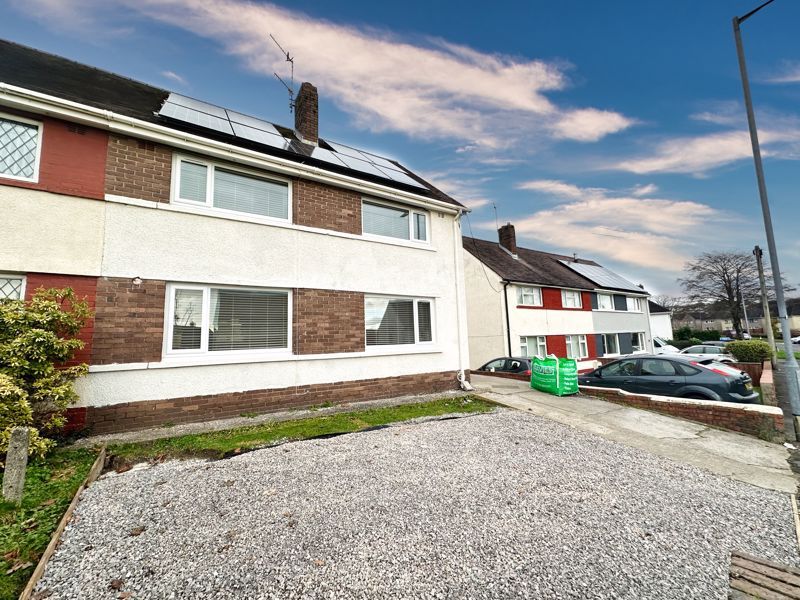 3 bed semidetached house for sale in Llygad Yr Haul, Caewern, Neath