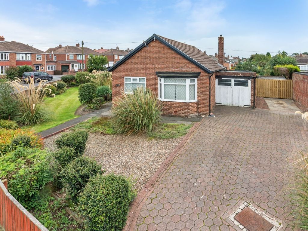 2 bed bungalow for sale in Downend Road, Hillheads Estate, Newcastle