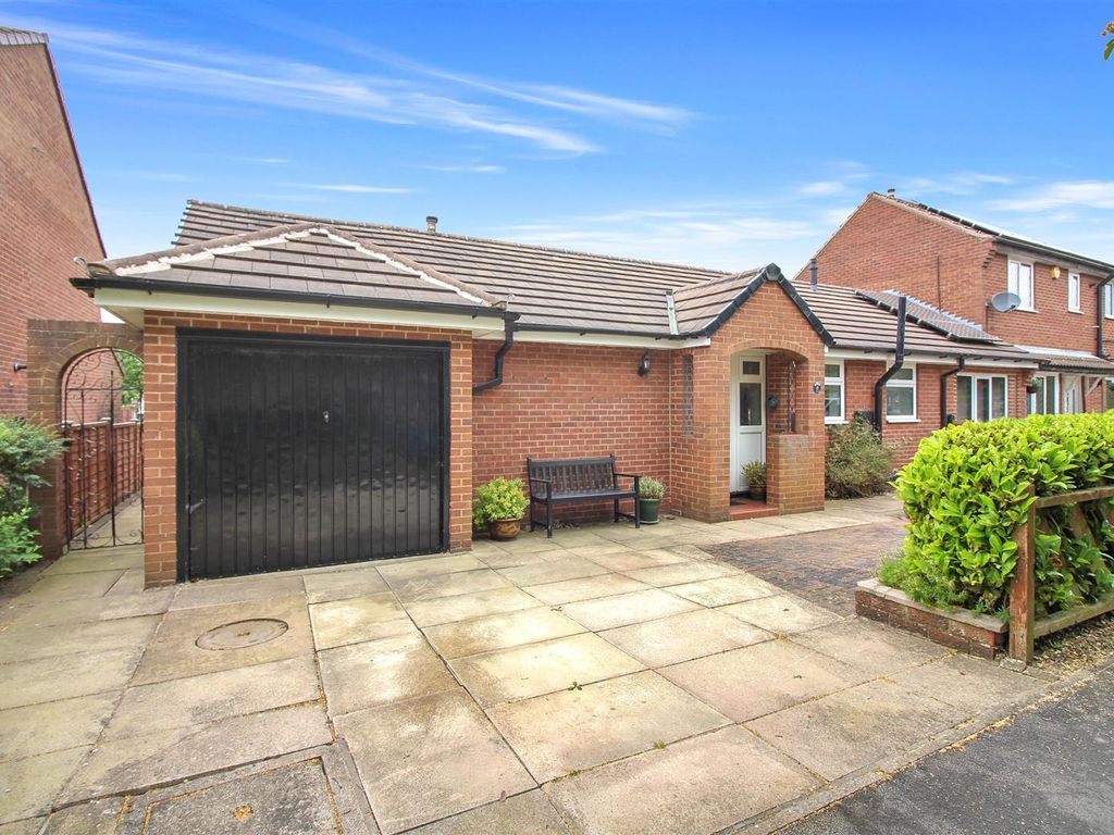 2 bed detached bungalow for sale in Laurel Hill Avenue, Colton, Leeds