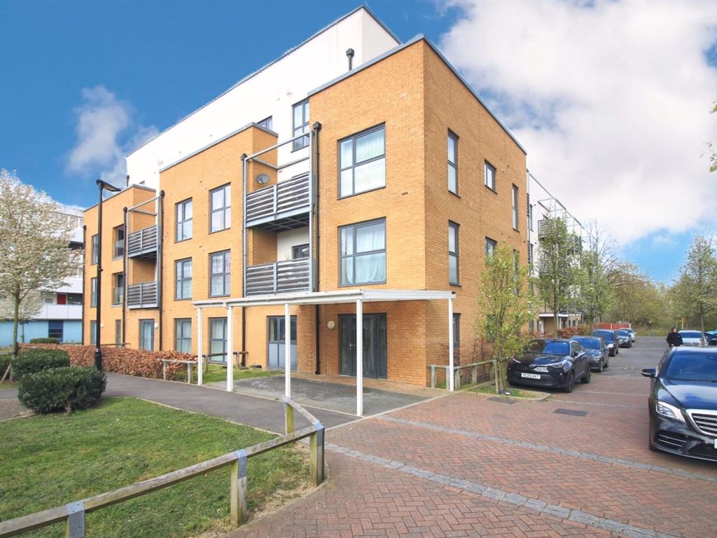 2 bed flat for sale in Passingham House, Ferraro Close, Heston TW5 Zoopla