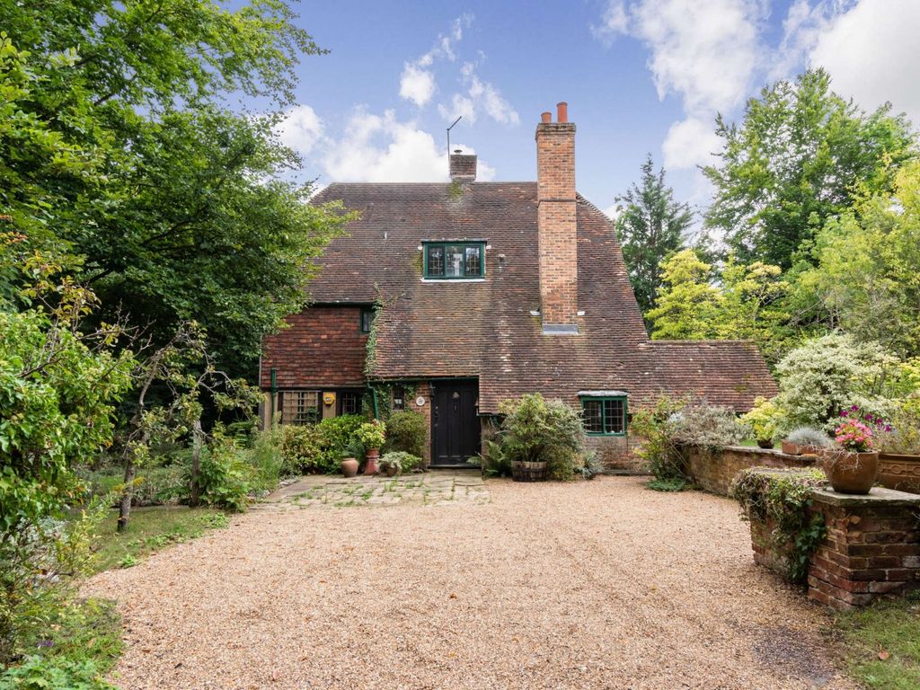 5 bed detached house for sale in Wildernesse Mount, Sevenoaks, Kent