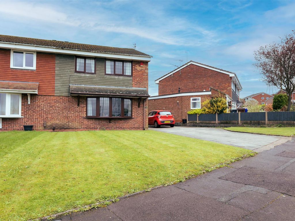 3 bed semidetached house for sale in Greenmoor Avenue, StokeOnTrent
