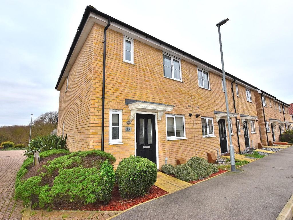 2 bed end terrace house to rent in Bamboo Crescent, Braintree CM7, £