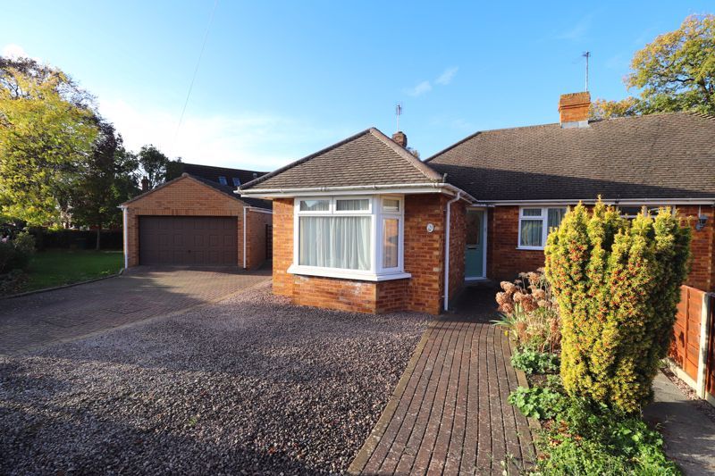 3 bed semidetached bungalow for sale in Conway Road, Hucclecote