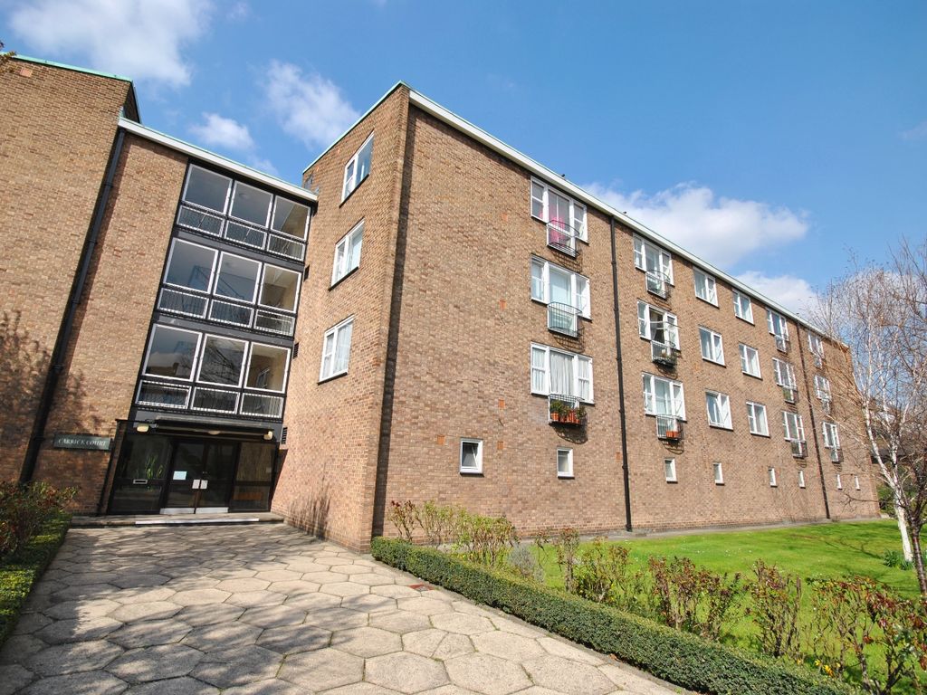 1 bed flat to rent in Kennington Park Road, London SE11, £1,750 pcm