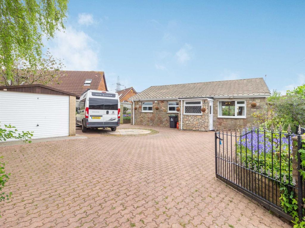 3 bed terraced house for sale in Laburnum Grove, Portskewett