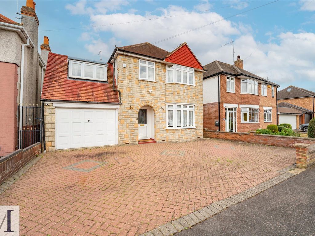 5 bed detached house for sale in Buckland Avenue, Slough SL3 Zoopla