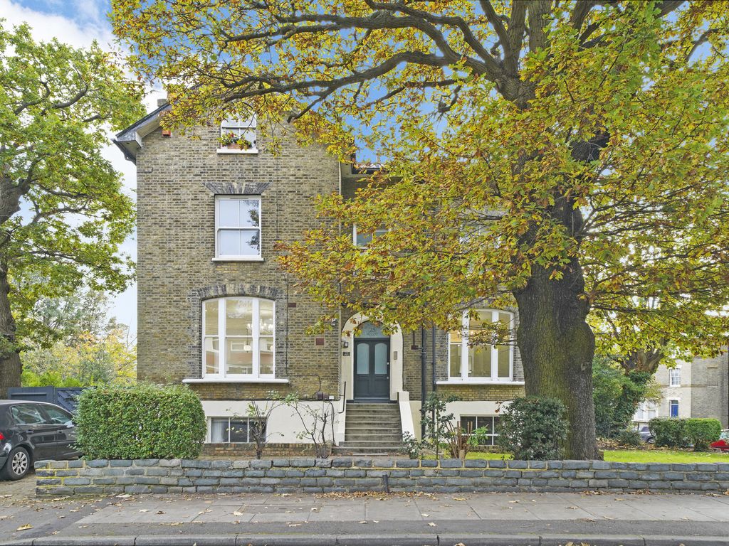 2 bed flat for sale in Hamlet Road, London SE19, £625,000 Zoopla