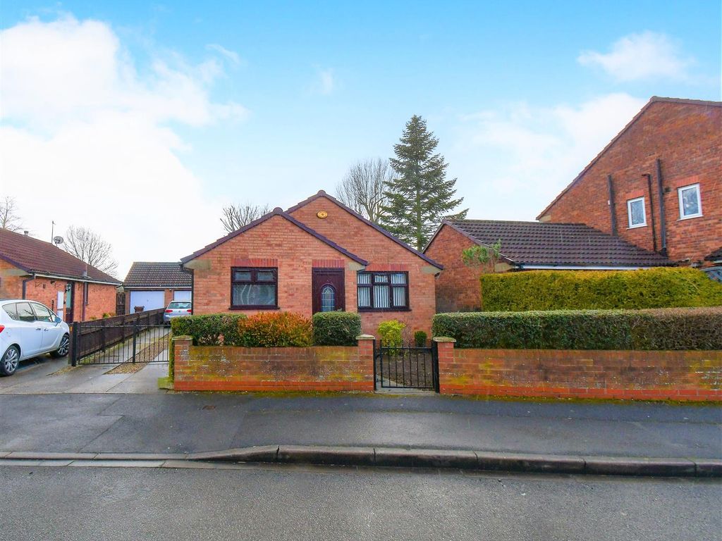 2 bed detached bungalow for sale in Cherry Lane, Hull HU8 Zoopla