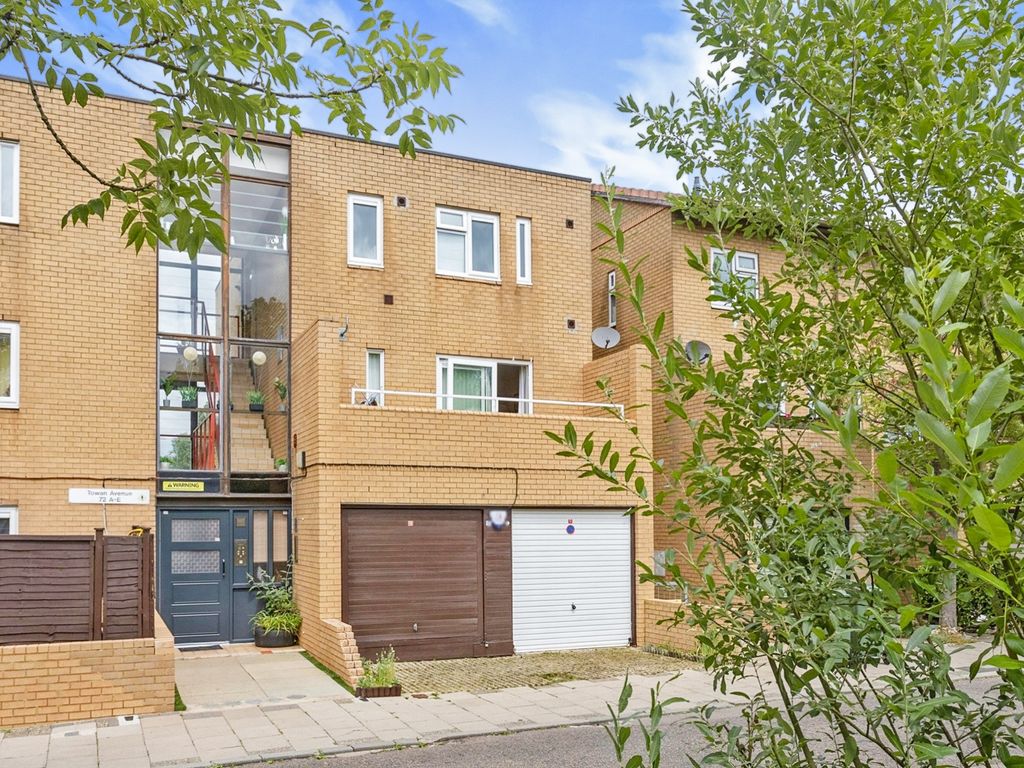 3 bed for sale in Towan Avenue, Fishermead, Milton Keynes