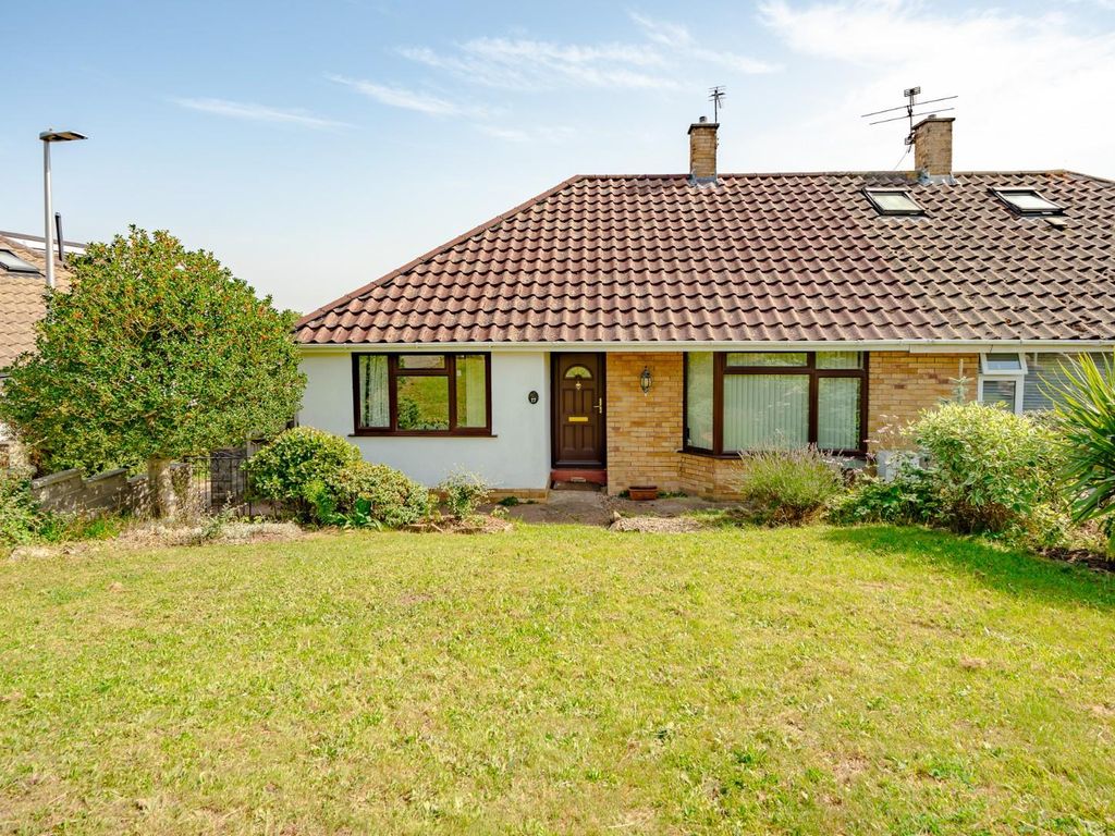 2 bed semidetached bungalow for sale in Westhill Gardens, Portishead