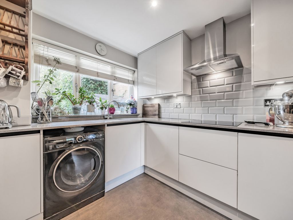 3 bed end terrace house for sale in South Meadow, Crowthorne, Berkshire