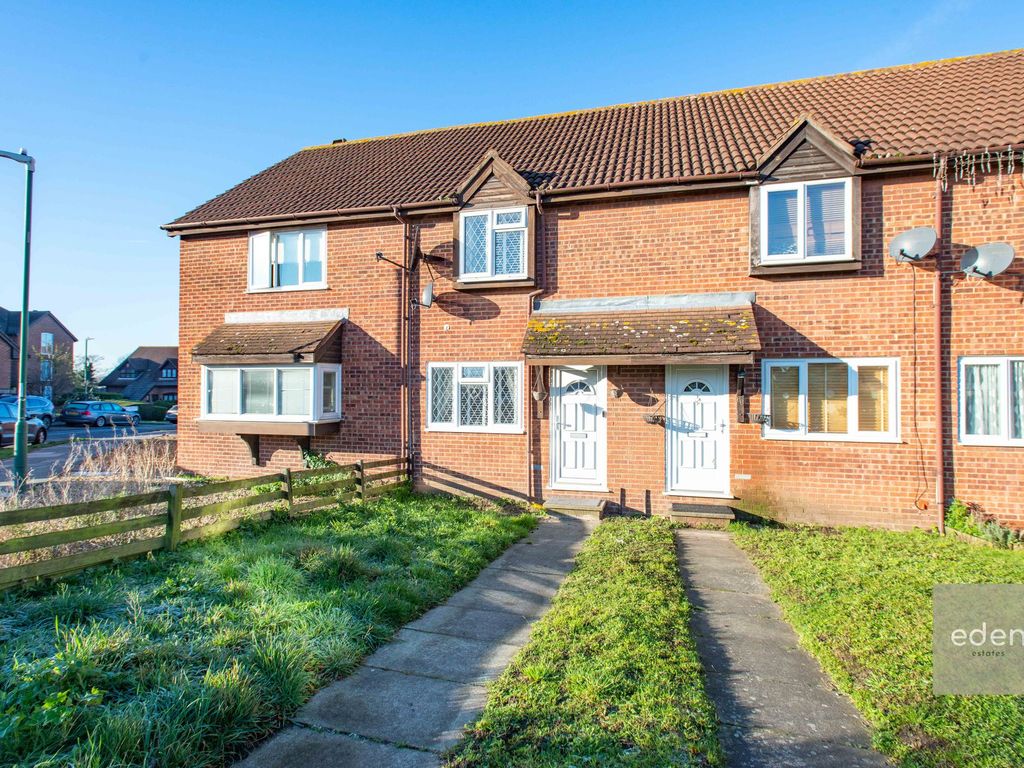 2 bed terraced house for sale in Knights Manor Way, Dartford DA1, £