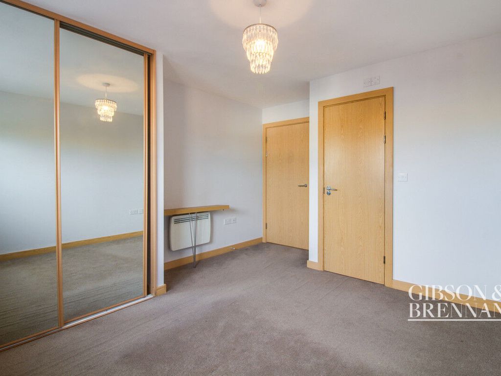 2 bed flat for sale in Cherrydown East, Basildon SS16, £240,000 Zoopla