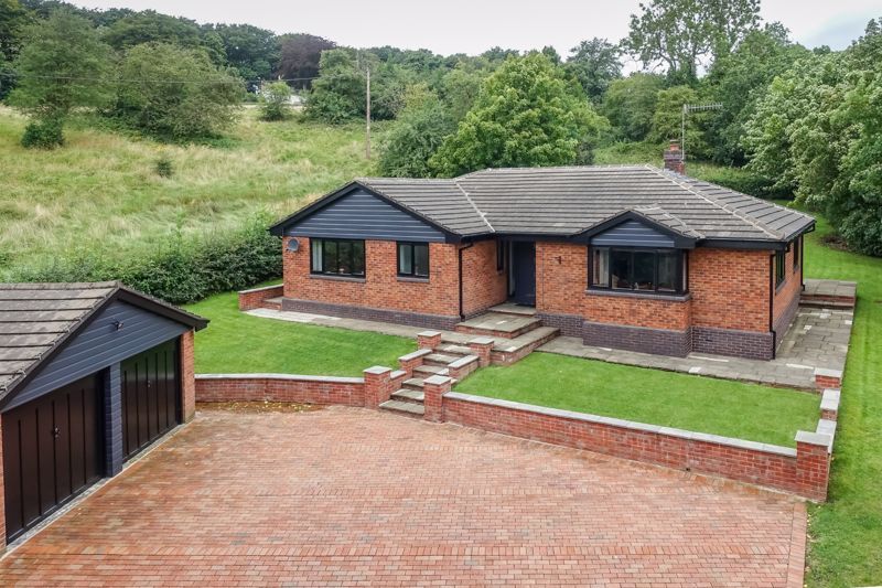 3 bed detached bungalow for sale in Stoney Lane, Endon, Staffordshire