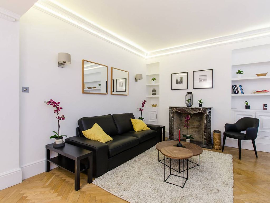 Rosary Gardens, South Kensington, London SW7  