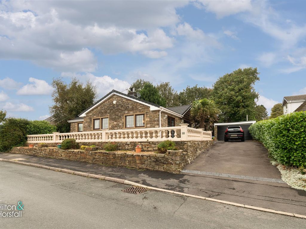 5 bed detached bungalow for sale in Meadowcroft, Hurstwood Lane