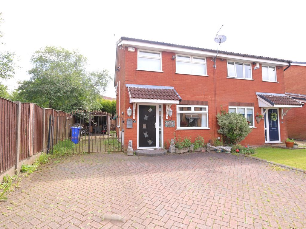 3 bed semidetached house for sale in Leech Brook Avenue, Audenshaw