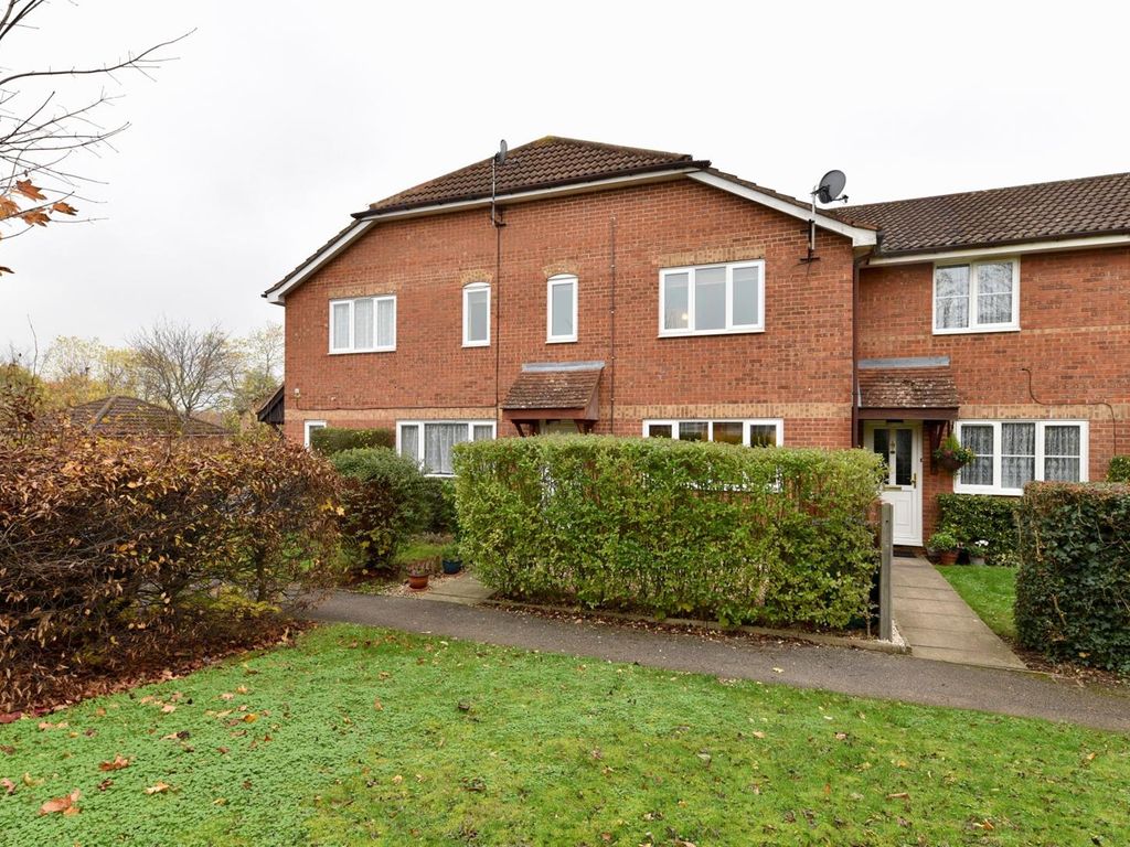 2 bed terraced house for sale in Morecambe Close, Stevenage SG1 Zoopla