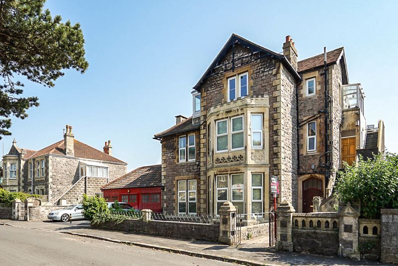 2 bed flat for sale in Atlantic Road South, WestonSuperMare BS23 Zoopla