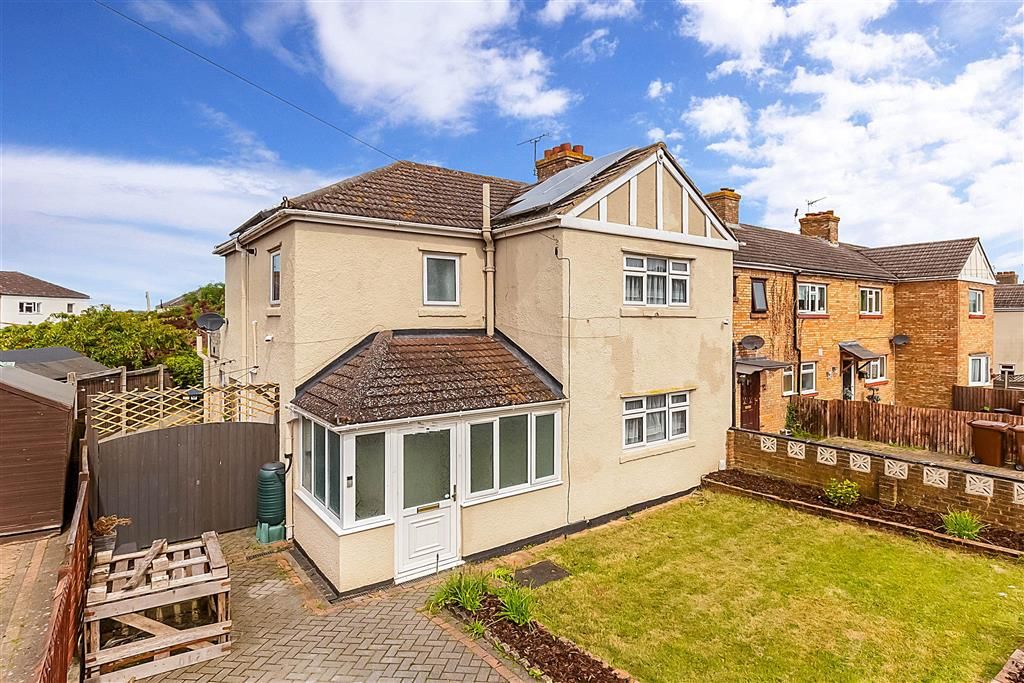 3 bed semidetached house for sale in Warden Road, Rochester, Kent ME1