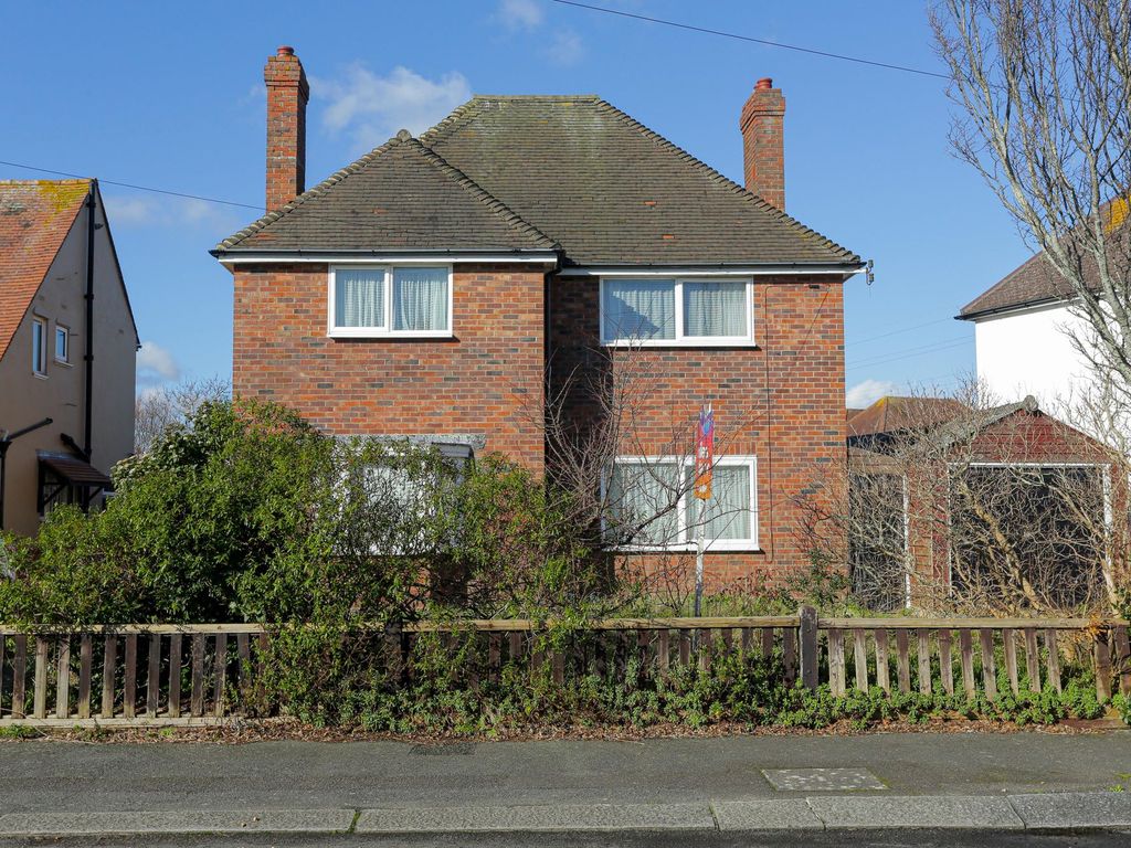 3 bed detached house for sale in Shorncliffe Crescent, Folkestone CT20