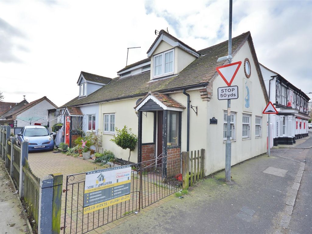 1 bed semidetached house for sale in Clacton Road, St. Osyth, Clacton