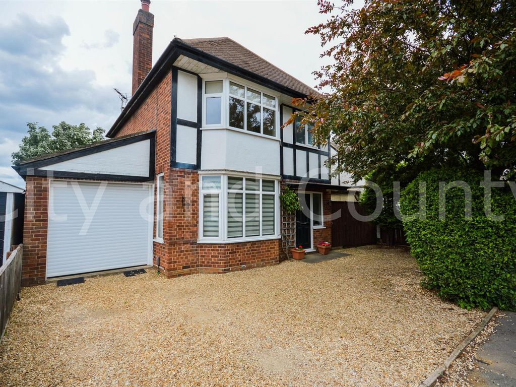 3 bed detached house for sale in Thorpe Park Road, Peterborough PE3