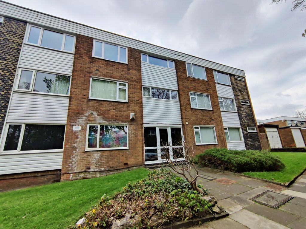 2 bed flat for sale in Oakwood Court, Grainger Park, Newcastle Upon