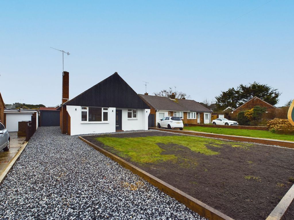 3 bed detached bungalow for sale in Mill Close, Rustington BN16, £475,000 Zoopla