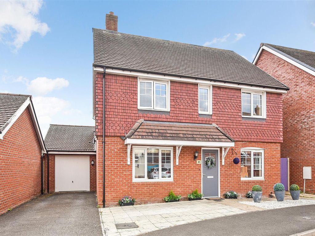 4 bed detached house for sale in Olympic Park Road, Andover SP11 Zoopla