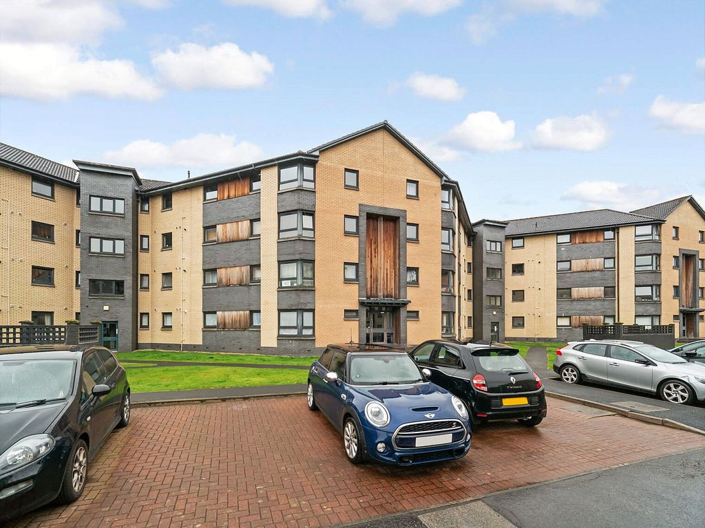 2 bed flat for sale in Silvergrove Street, Bridgeton, Glasgow G40, £