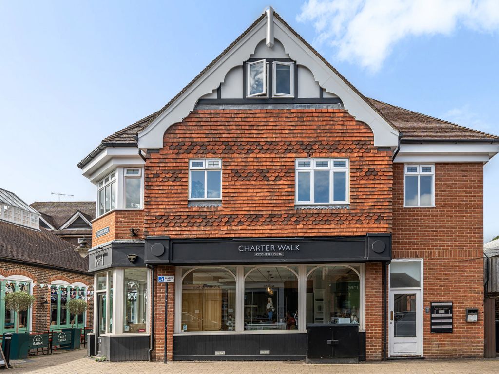 2 bed flat for sale in Haslemere, Surrey GU27, £275,000 Zoopla