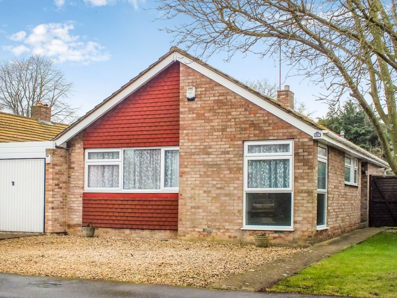 3 bed detached bungalow for sale in Brasenose Drive, Kidlington OX5