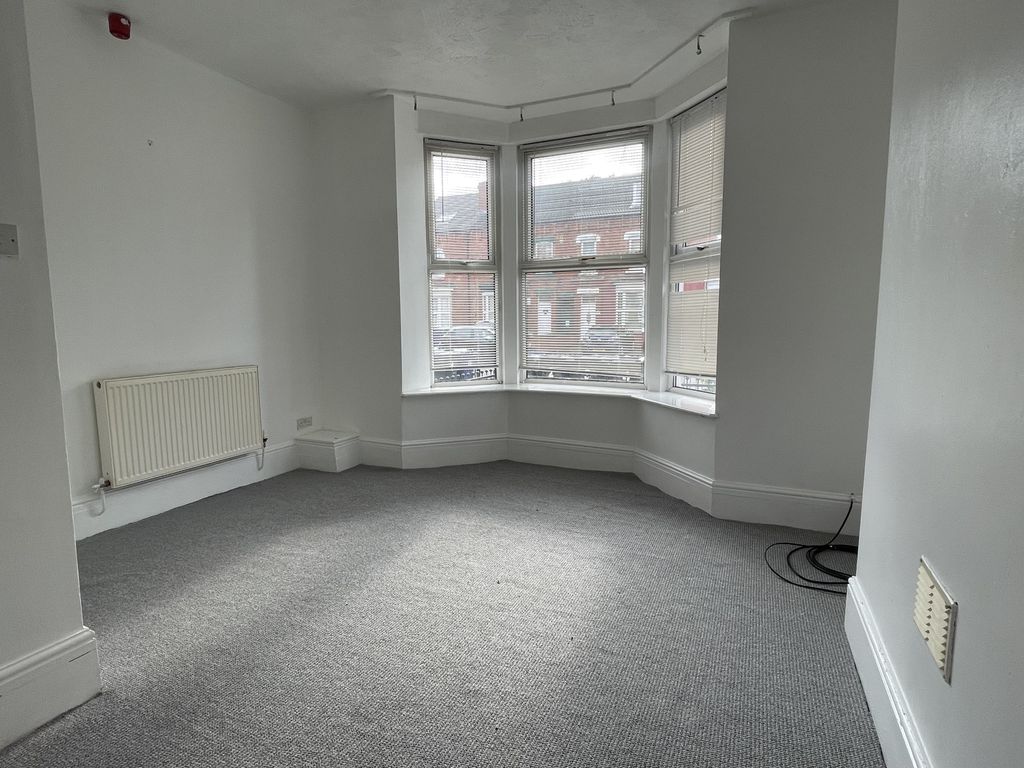 1 bed flat to rent in Kings Road, Doncaster DN1, £450 pcm Zoopla