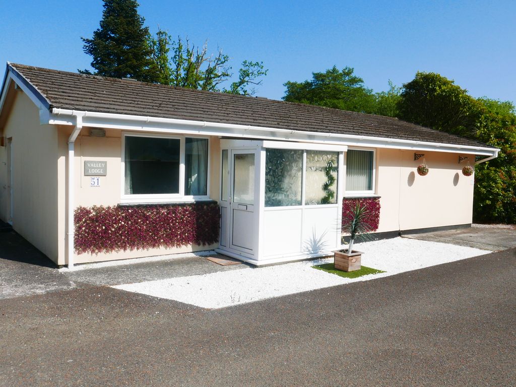 3 bed detached bungalow for sale in Rosecraddoc Holiday Bungalow Estate, Liskeard, Cornwall PL14