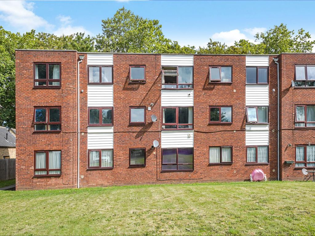 2 bed flat to rent in Foxgrove Road, Beckenham BR3 Zoopla
