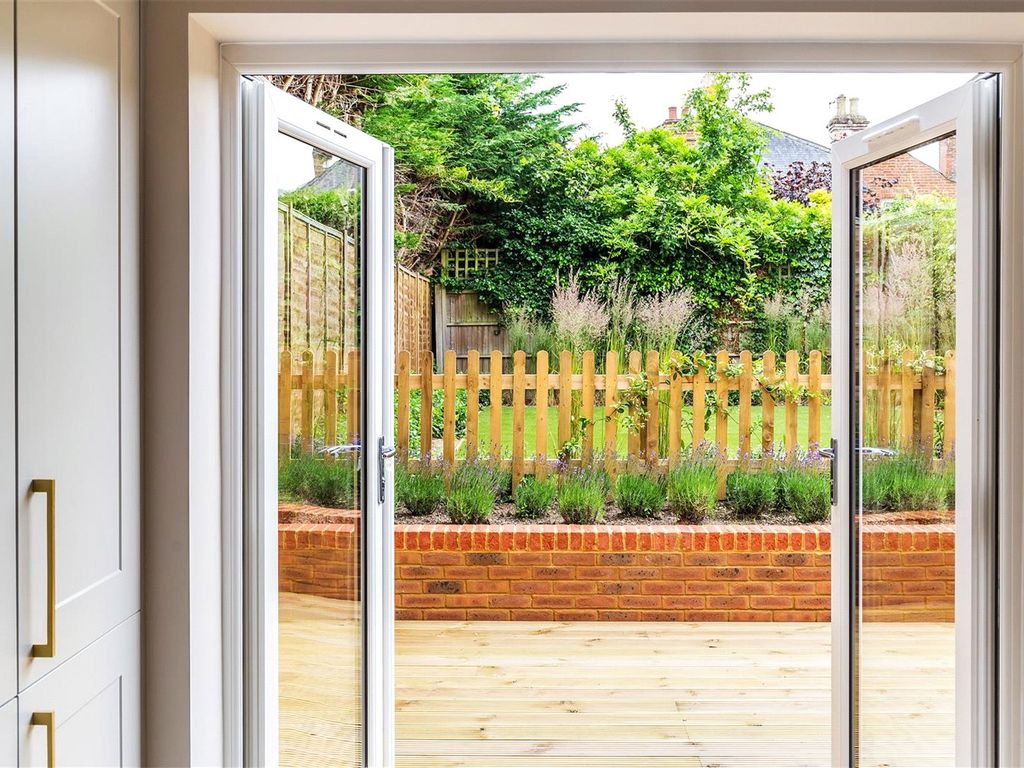 2 bed terraced house for sale in Eastwood Road, Bramley, Guildford