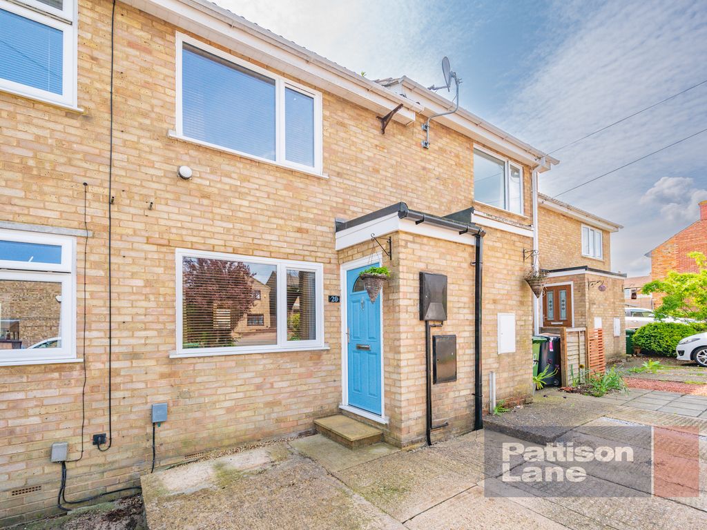 2 bed terraced house for sale in East Street, Irchester, Wellingborough